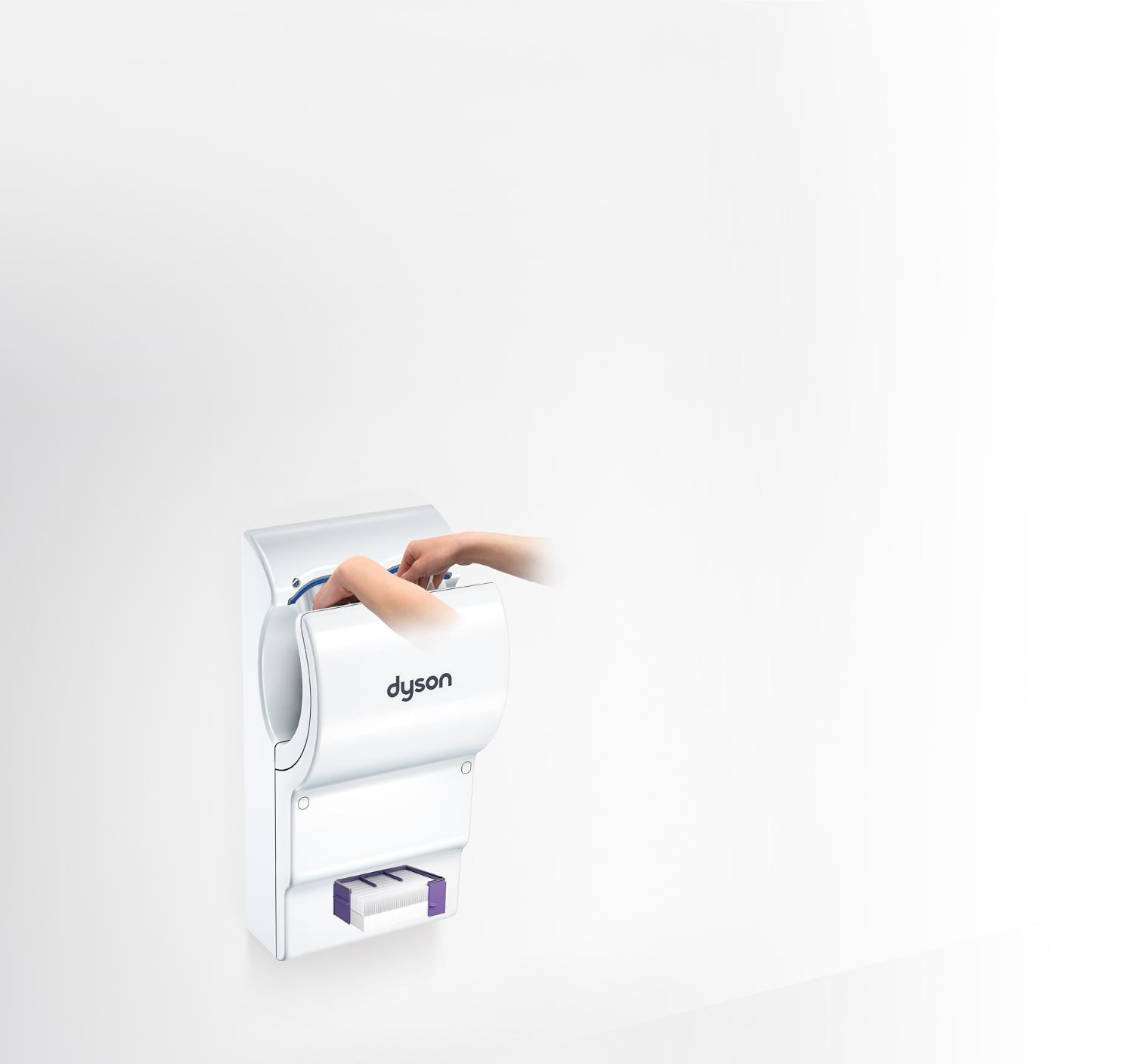 Mains à l’intérieur d’un sèche-mains Dyson Airblade