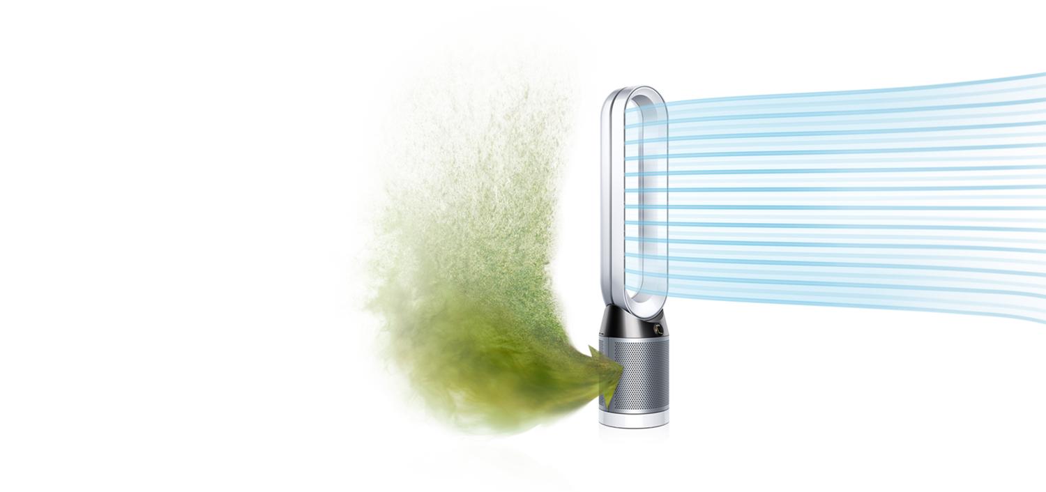 Dyson V7 Motorhead being used
