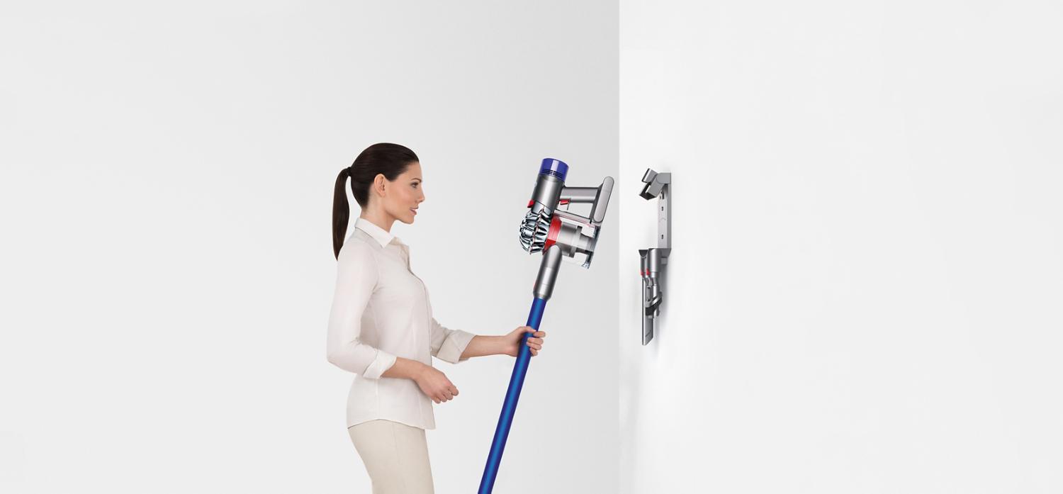 Dyson V7 docking station
