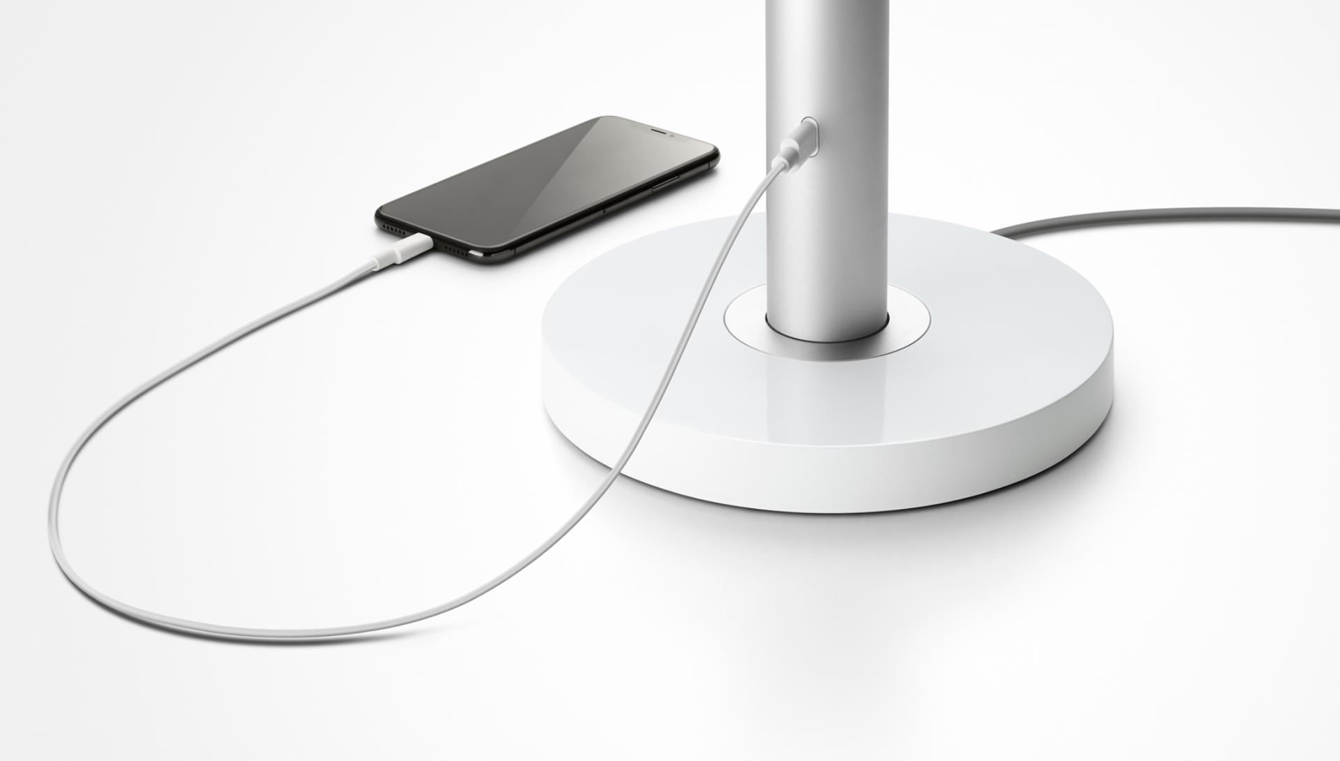 Dyson Lightcycle Morph light and its integrated USB-C charger