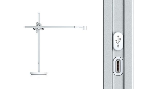 وحدة الإضاءة المكتبية Dyson Lightcycle ووحدة شحن USB-C المُدمجة بها
