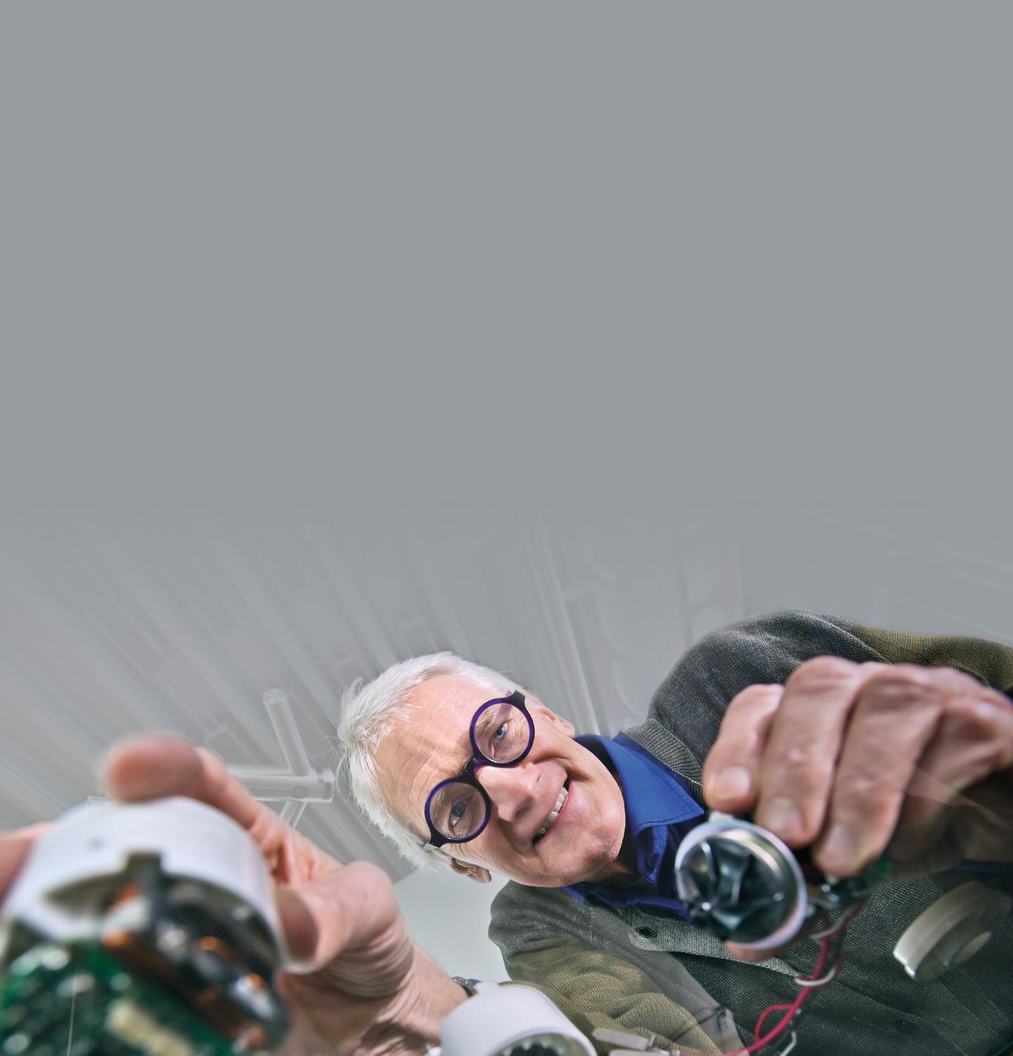 James Dyson visar digital motor