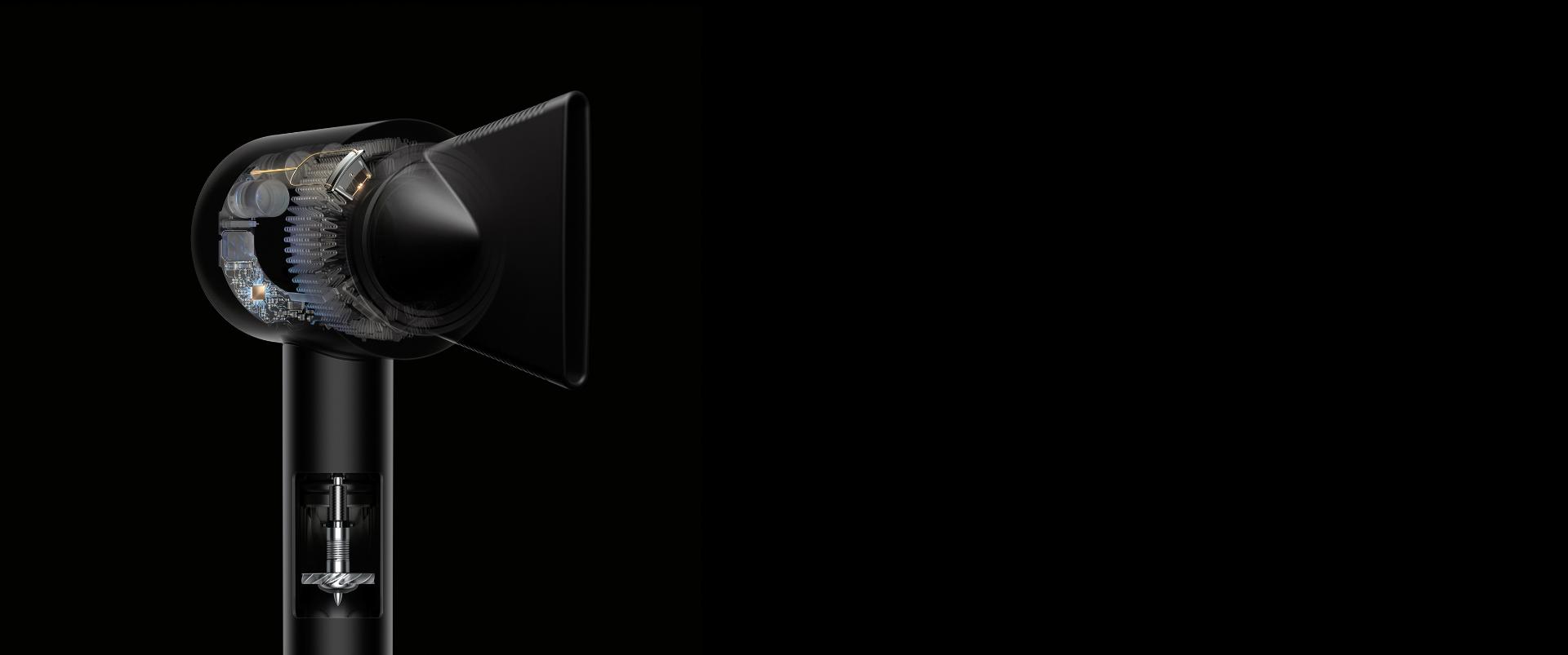 أشعة سينية داخل مجفف الشعر Dyson Supersonic، بما في ذلك المحرك