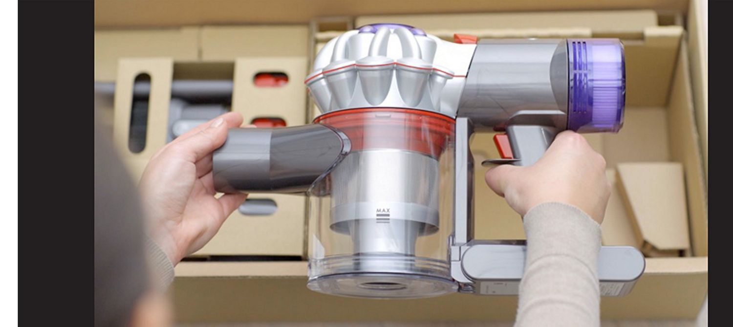 Getting started | Dyson V8 Focus Clean™ vacuum cleaner