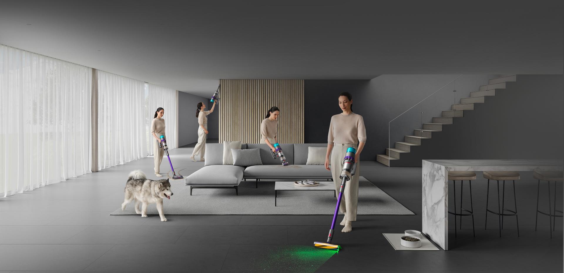 سيدةٌ تظهر في أربع وضعيات تنظيف بغرفة المعيشة، بينما تستخدم مكنسة Dyson Gen5detect™ كمكنسة عصا لاسلكية وكمكنسة محمولة باليد.