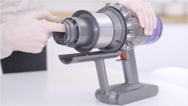 Removing blockages from the airways