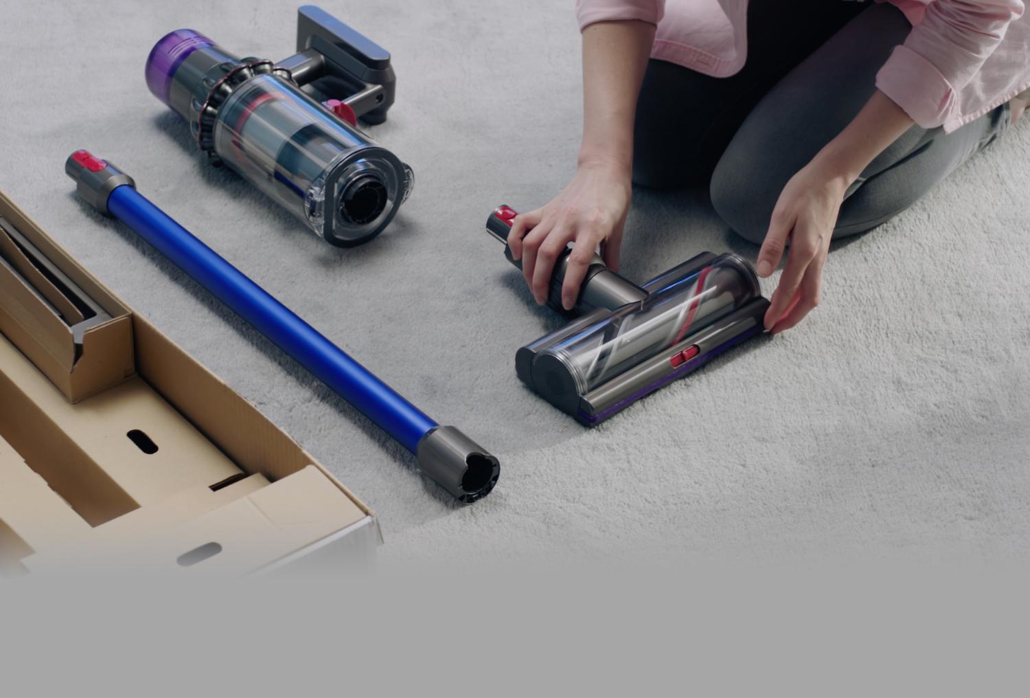 Différentes pièces de l’aspirateur Dyson V11🅪