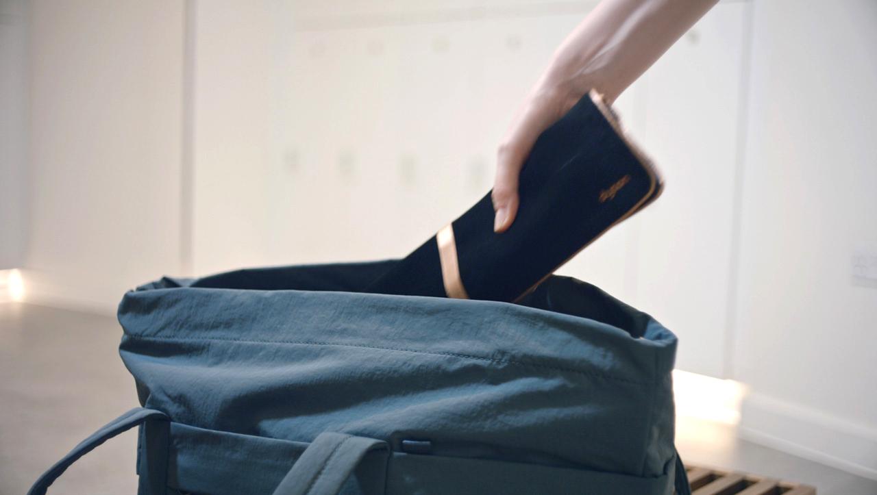 Straightener in hand luggage