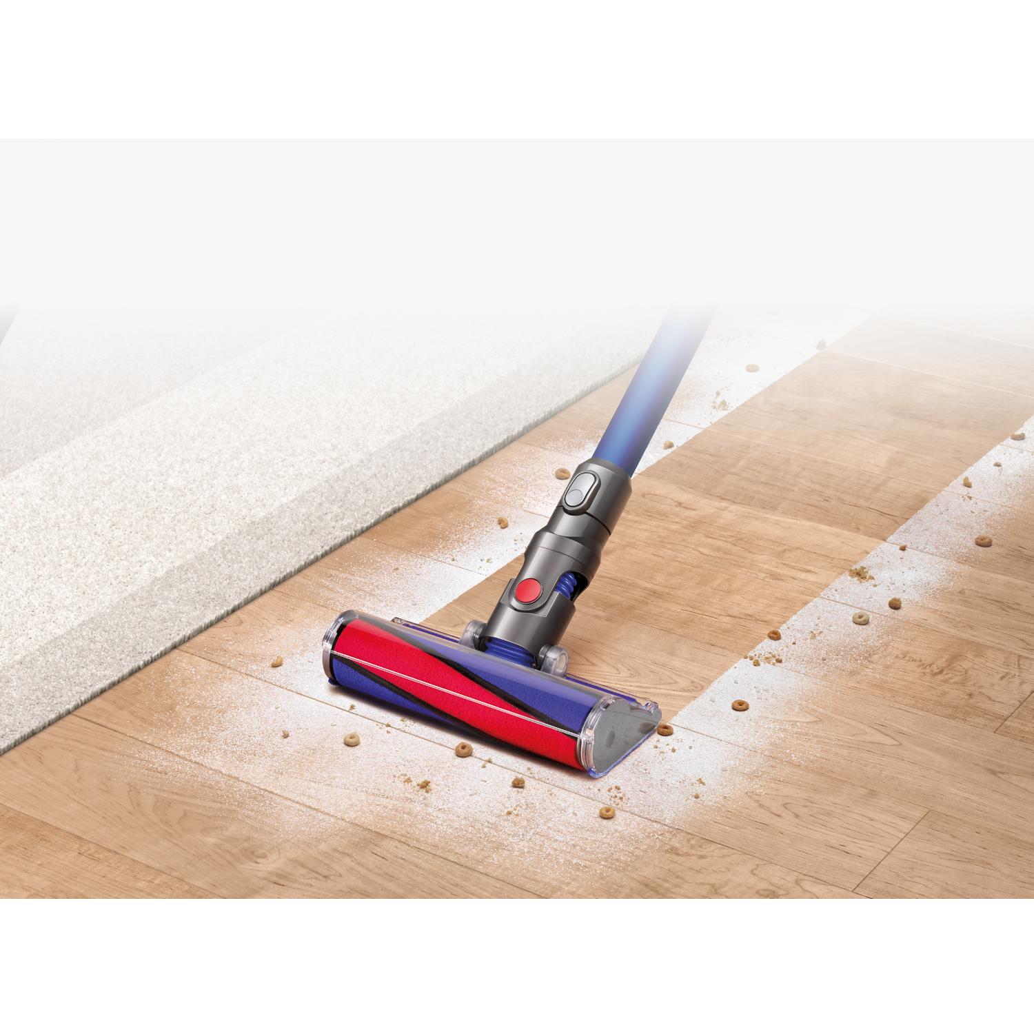 Dyson V6 vacuum cleaner with fluffy head