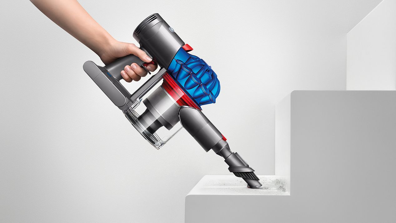 Dyson V7 being used as a handheld 
