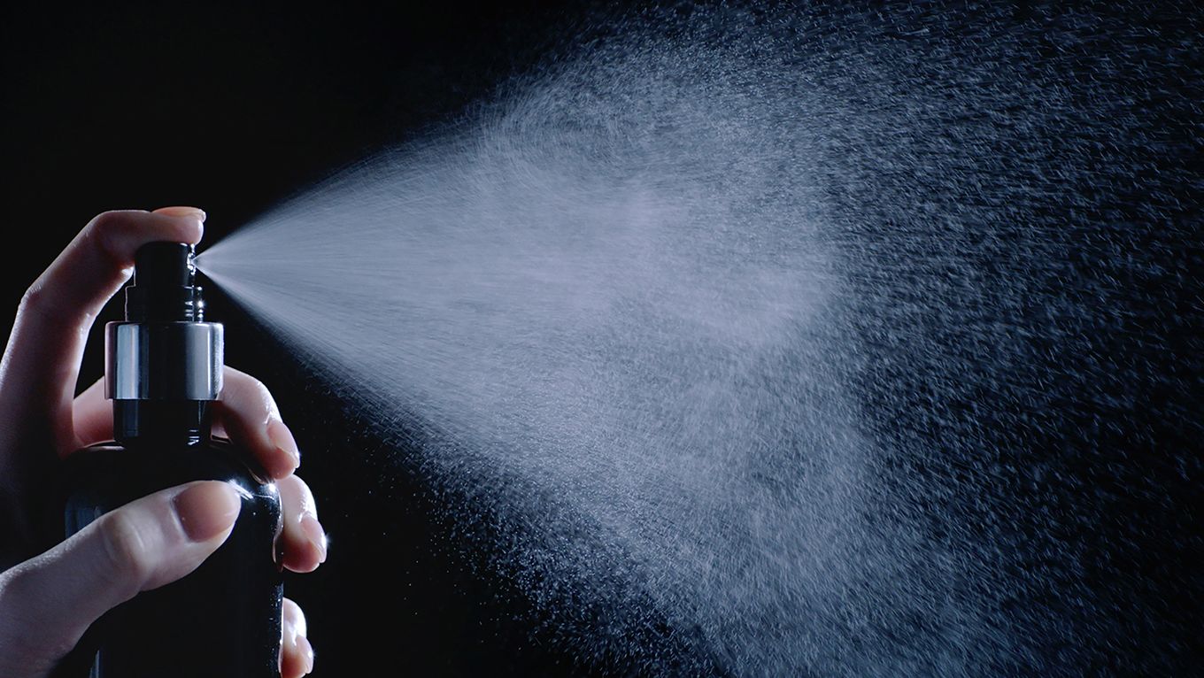 Demonstration of harmful spray Demonstration of harmful spray