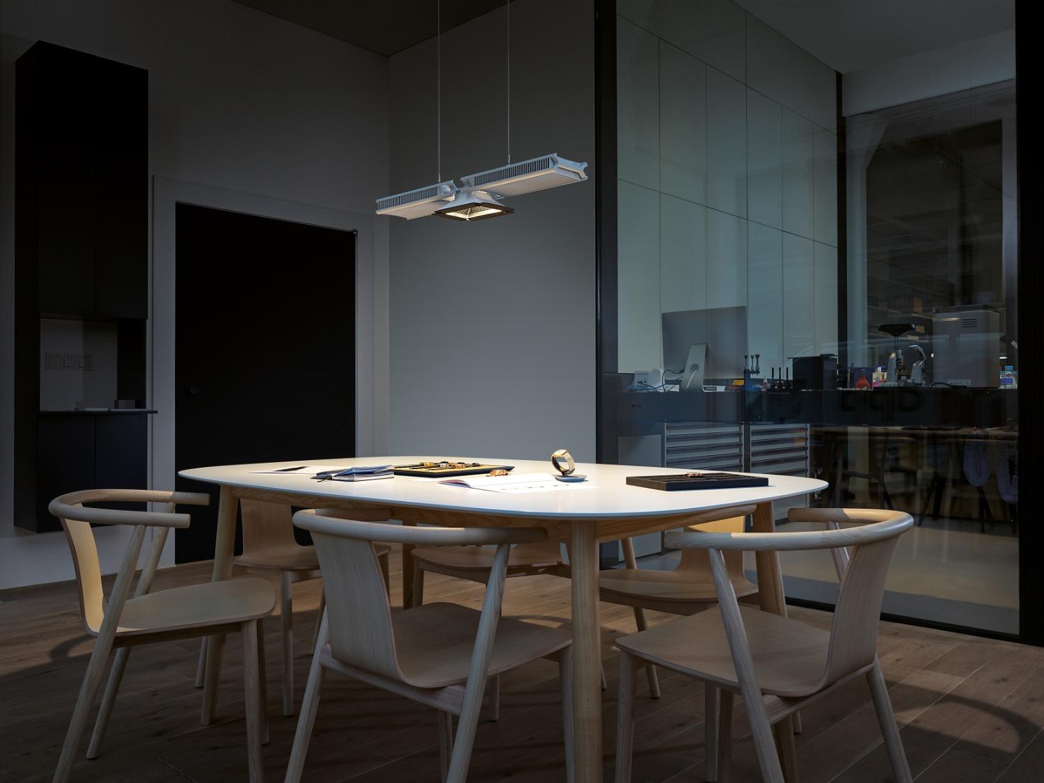Cu-Beam Down light over meeting room table