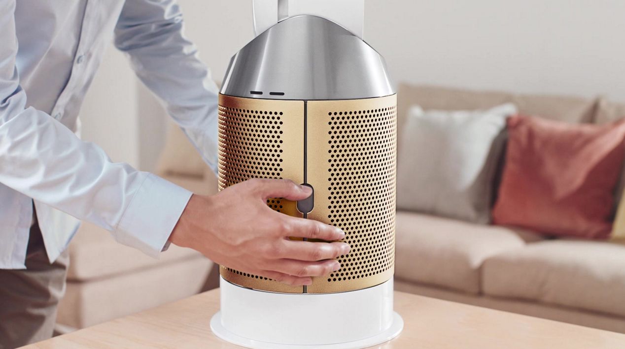 Click and release filter replacement