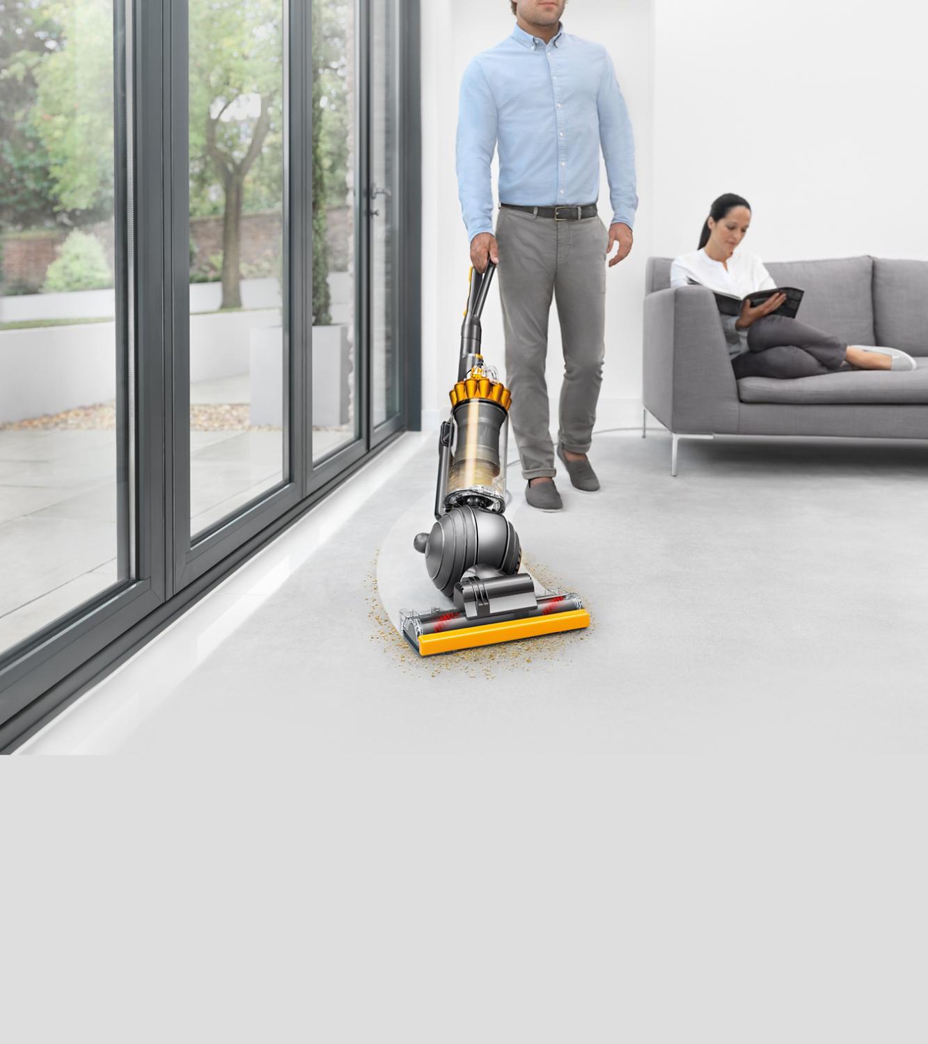 Dyson ball multi floor 2 vacuuming dirt from carpet