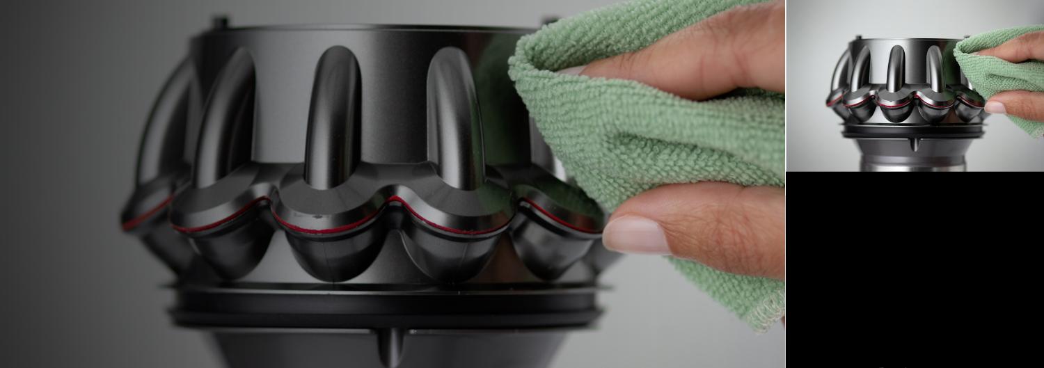 Dyson Staubsauger B-Ware wird gereinigt