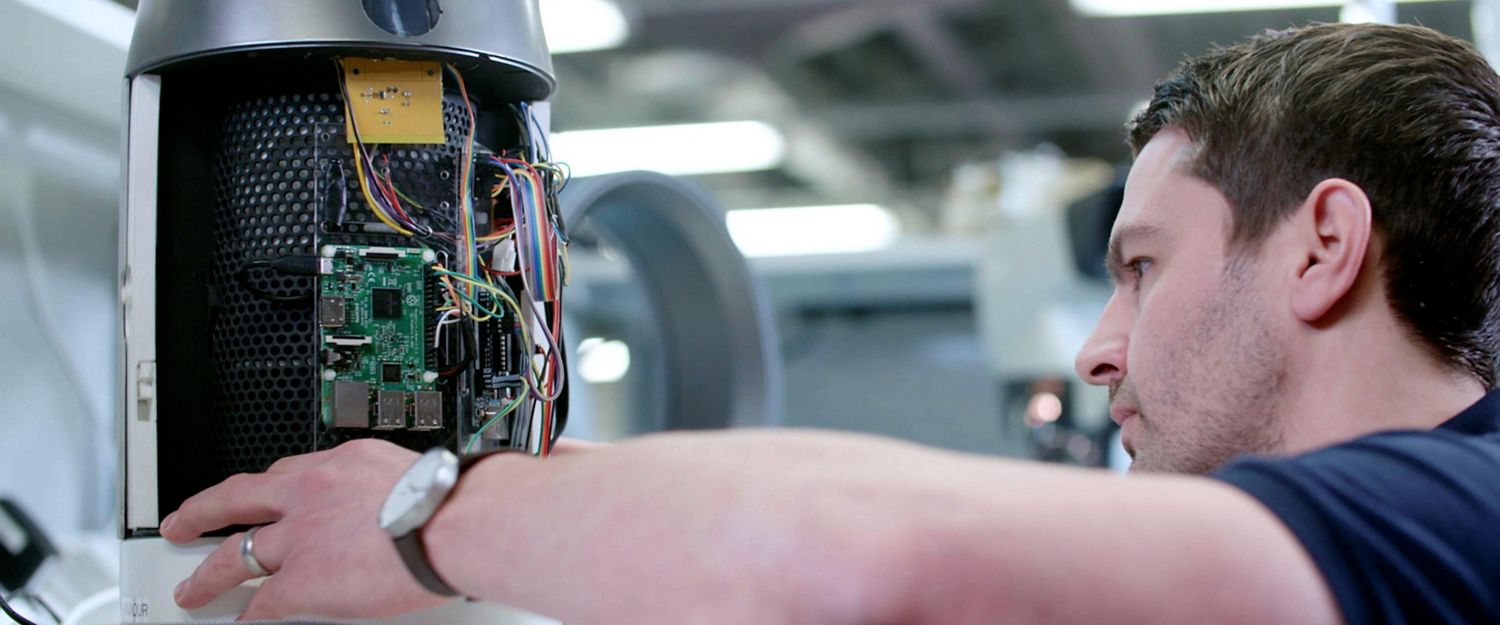 Software & Connectivity