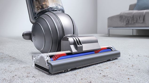 Close up of Dyson allergy+ self adjusting cleaner head