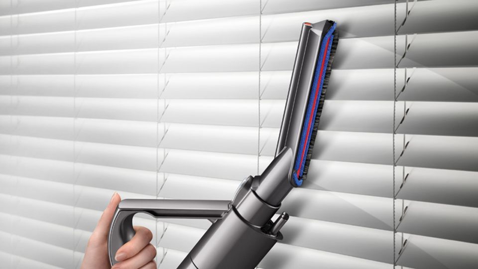Carbon fibre soft dusting brush demonstrated on blinds