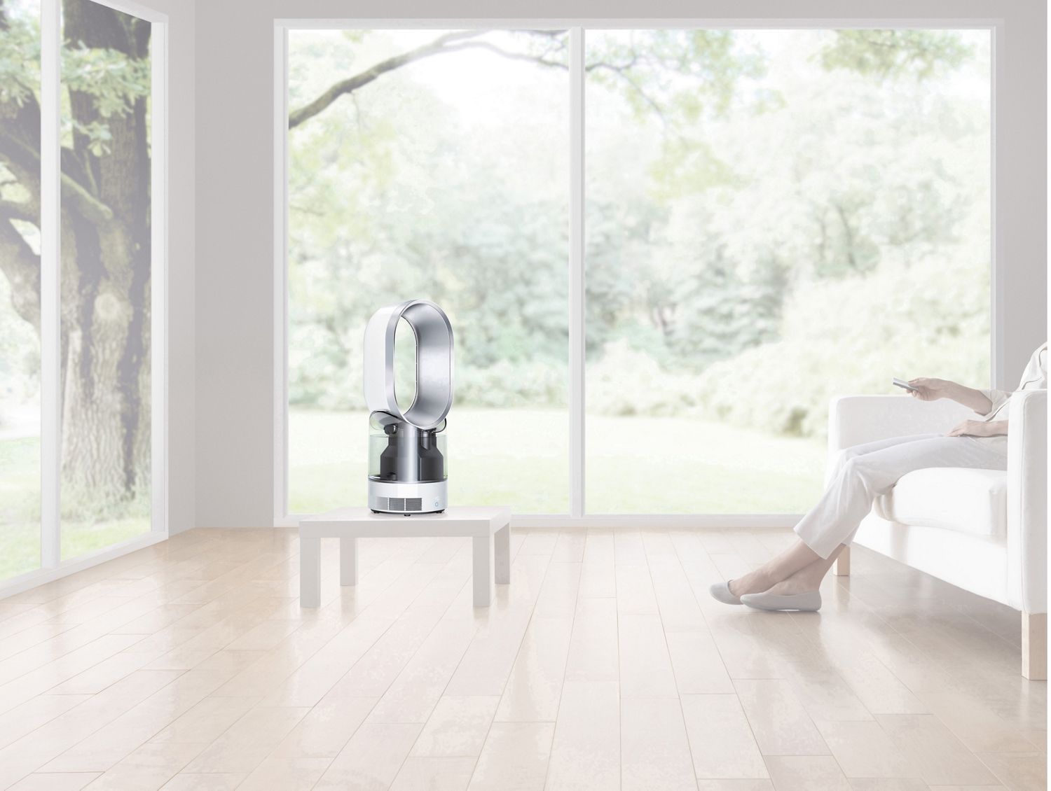Humidificateur Dyson sur une table