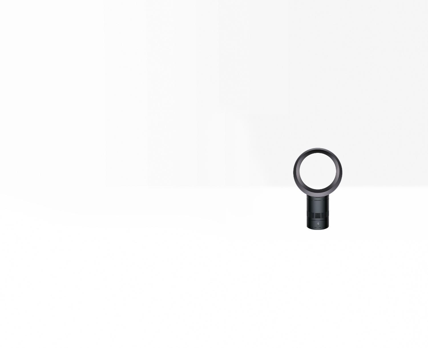 Dyson desk cooling fan in black and iron Dyson desk cooling fan in black and iron