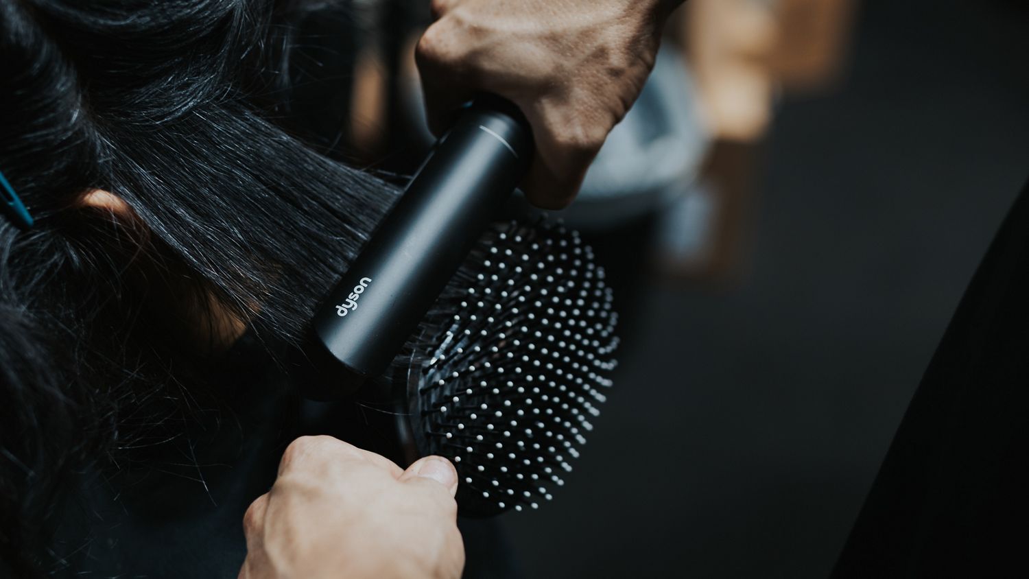 Corrale und Paddlebürste im Einsatz