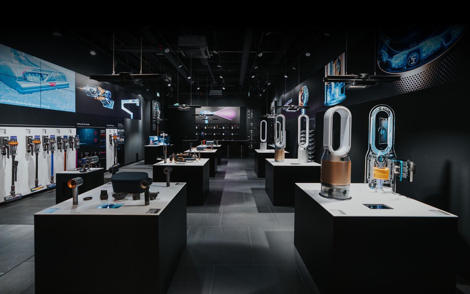 Einkaufserlebnis in einem Dyson Demo Store