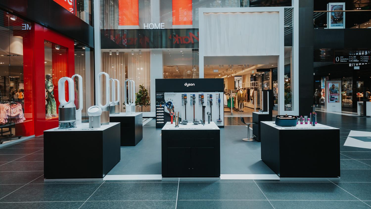 Innenansicht Dyson Demo Store Cologne