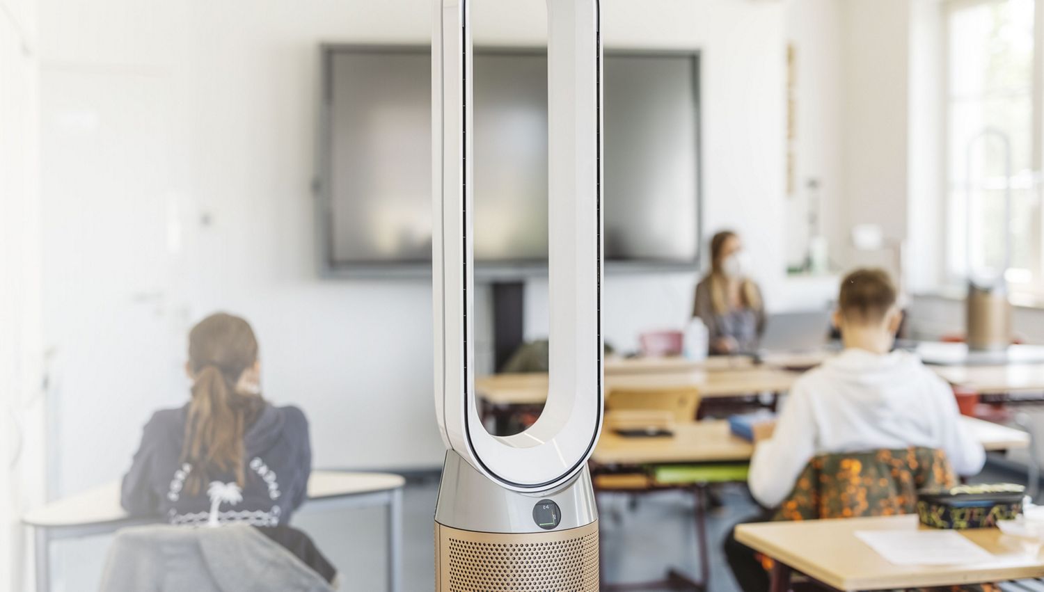 purificateur d'air dyson dans une salle de classe