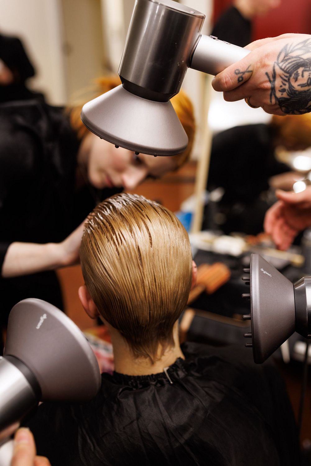 Dyson Supersonic Diffusor im Einsatz auf der Mailänder Fashion Week