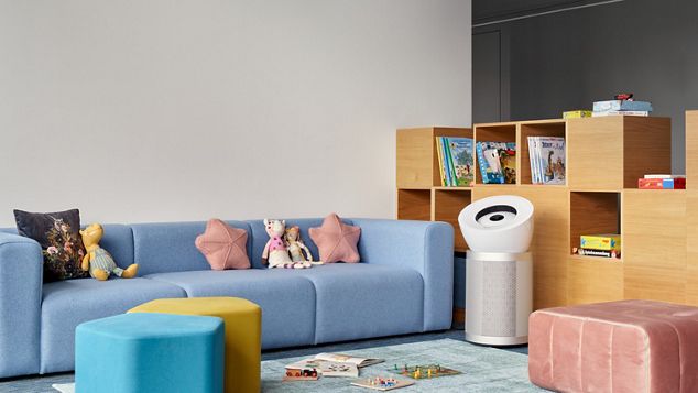 Dyson Hepa Big + Quiet Formaldehyde reinigt die Luft eines Büros