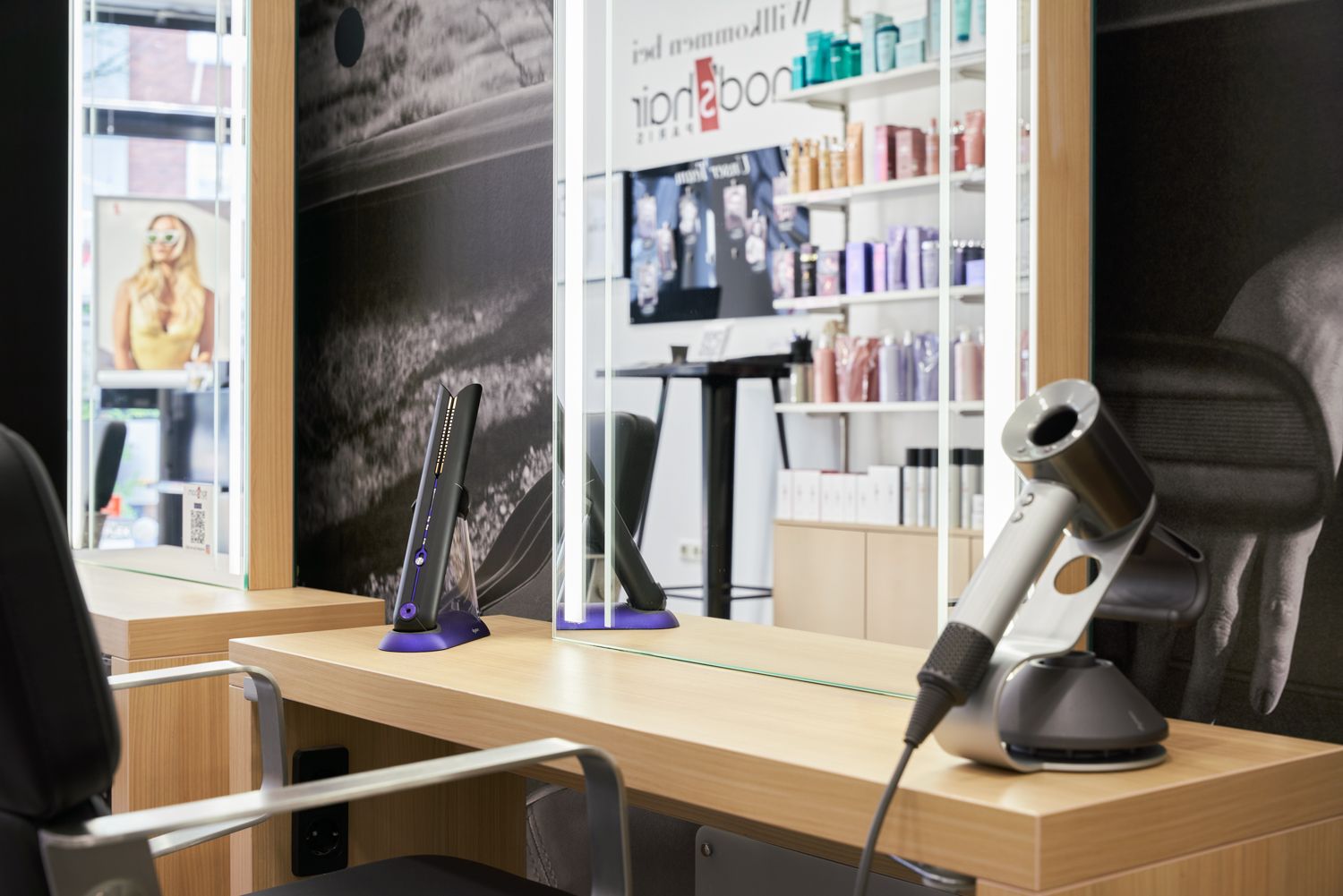 Supersonic Haartrockner in einem Friseursalon