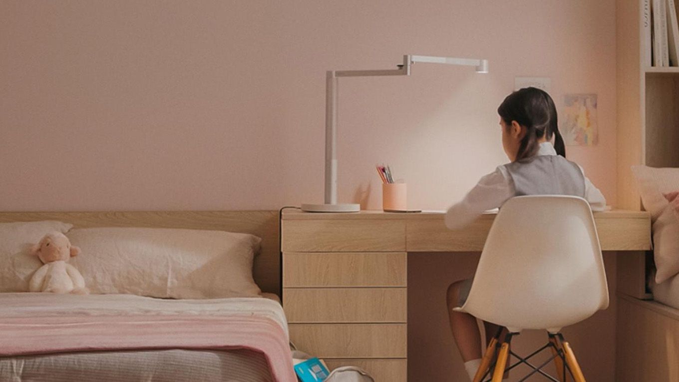 Dyson light lighting desk