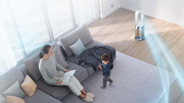 Oczyszczacz powietrza z funkcją nawilżania Dyson stosowany do oczyszczania powietrza w salonie
