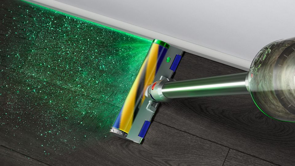 Fluffy Optic cleaner head used to reveal dust and dirt on hard floor
