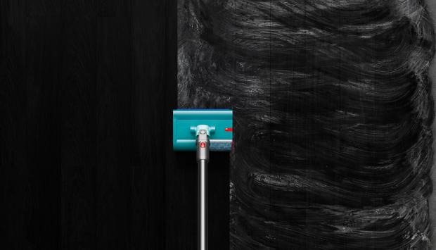 Odkurzacz bezprzewodowy Dyson V15s Detect Submarine z funkcją aktywnego mycia w trakcie usuwania roztartych zabrudzeń na twardej podłodzie