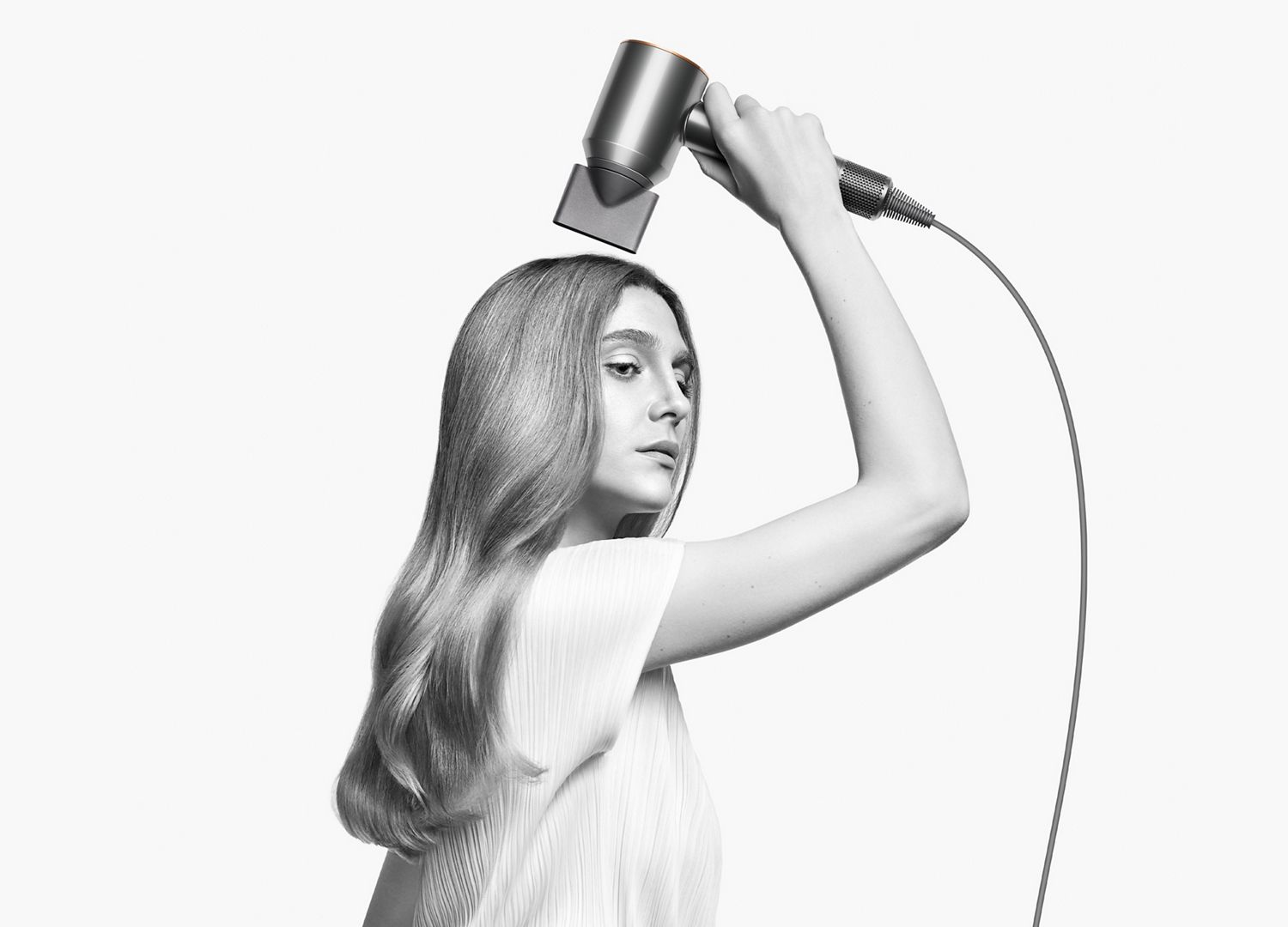 Haare vor Hitze schützen mit Dyson Dyson Corrale