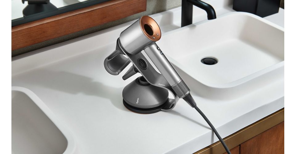  Dyson machine in hotel bahtroom