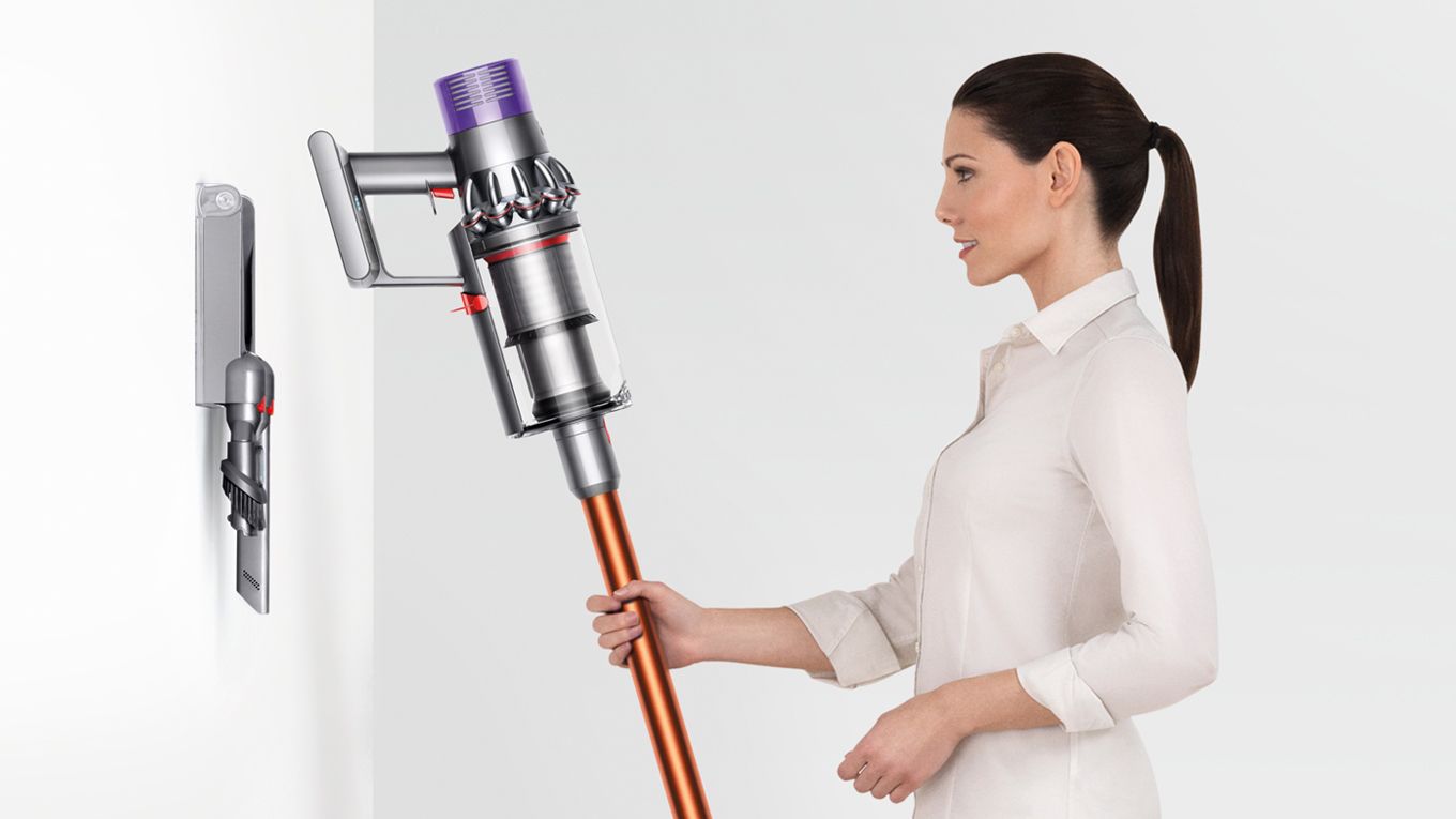 Dyson Cyclone V10™ vacuum cleaner for business | Dyson Canada