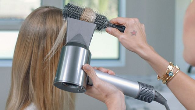 Modregning bred Gemme Dyson Professional hair care