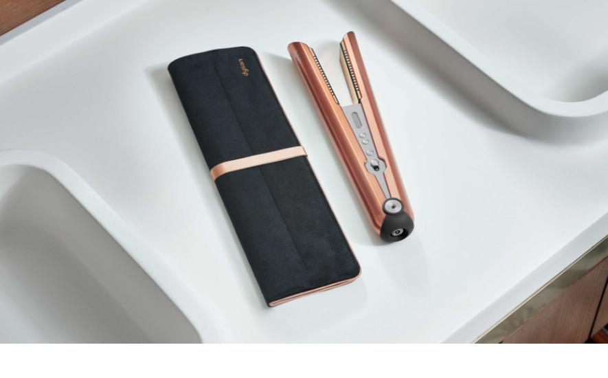 Dyson Corrale in spa bathroom