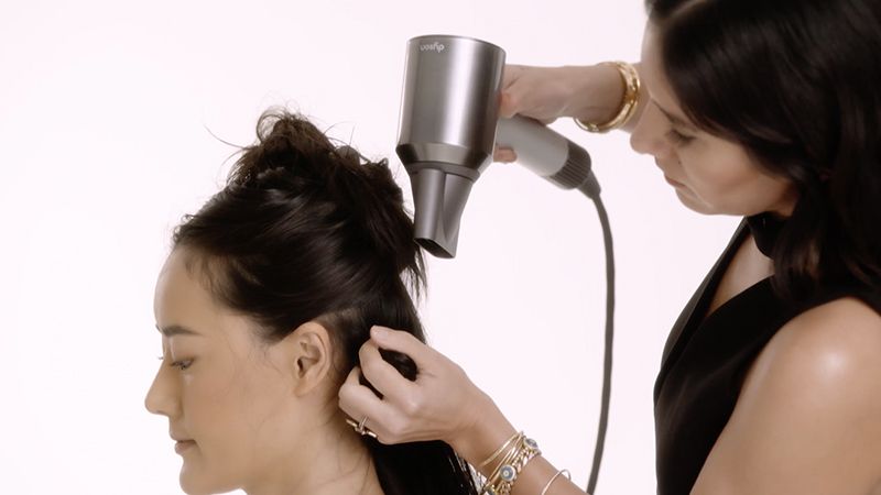 Jen Atkin using the Dyson Corrale straightener