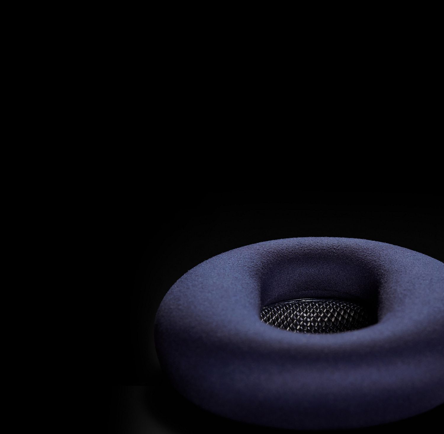 Gros plan sur le coussinet du casque Dyson OnTrac.