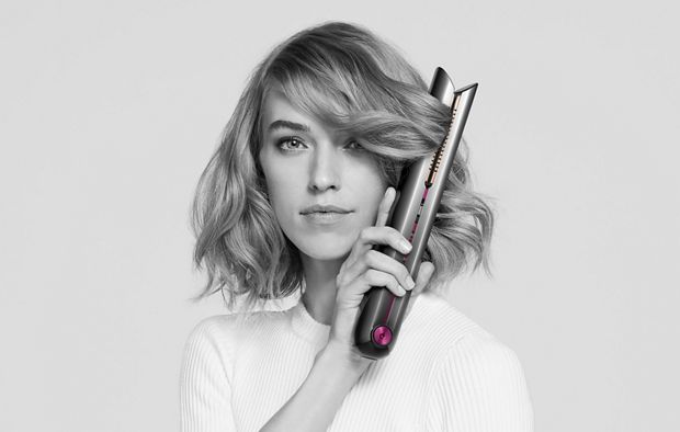 How to curl your hair with a straightener