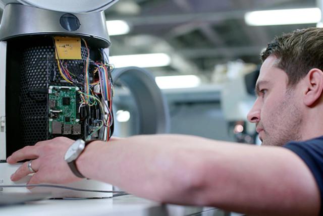 Software & Connectivity