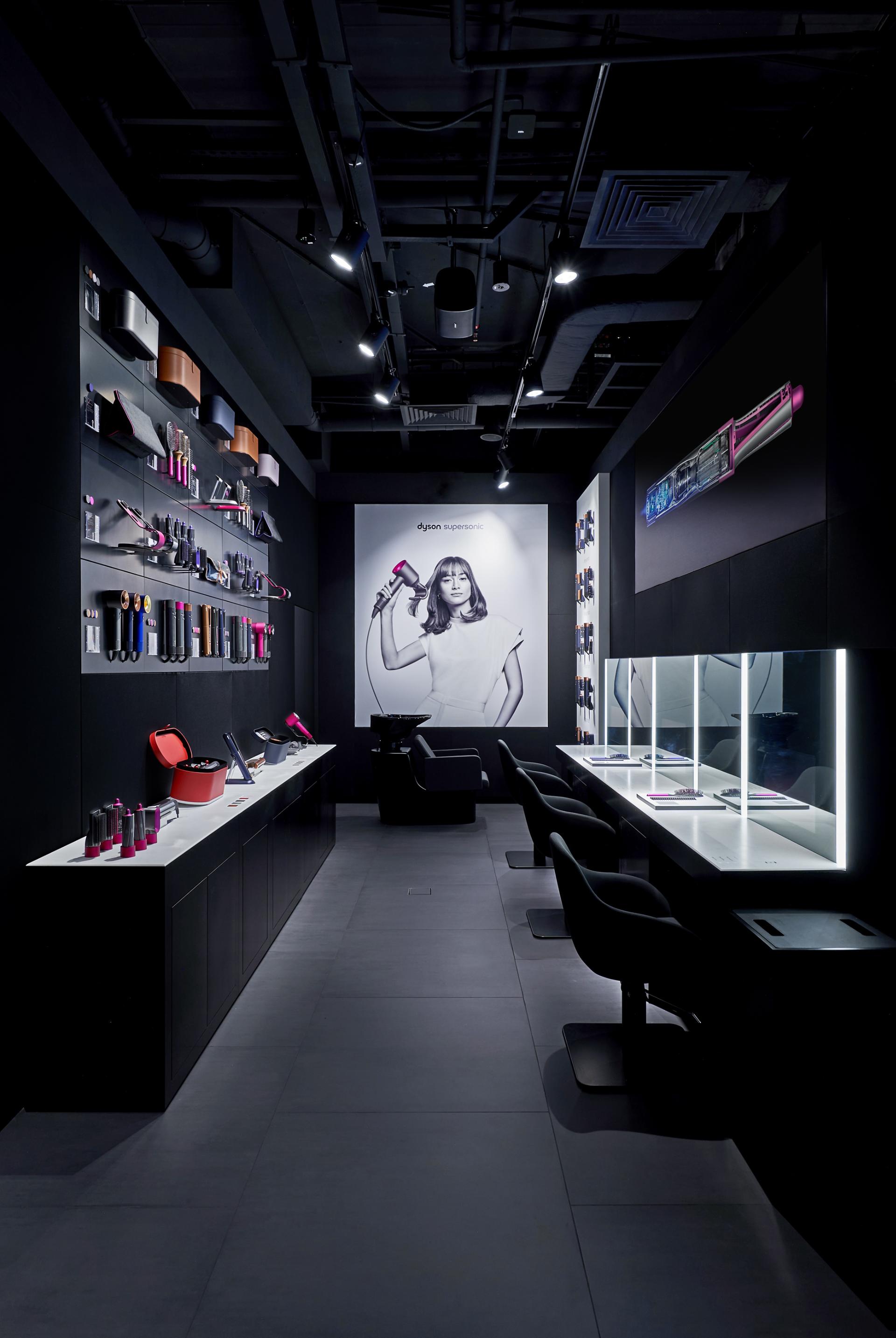 Beauty lab at Dyson VivoCity Demo store