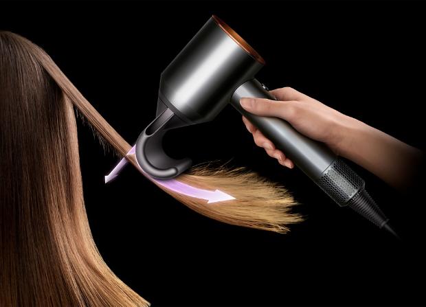 Suszarka Supersonic susząca włosy z końcówka do puszących się i niesfornych włosów