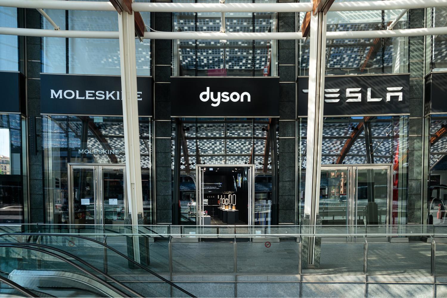 Dyson demo store milan