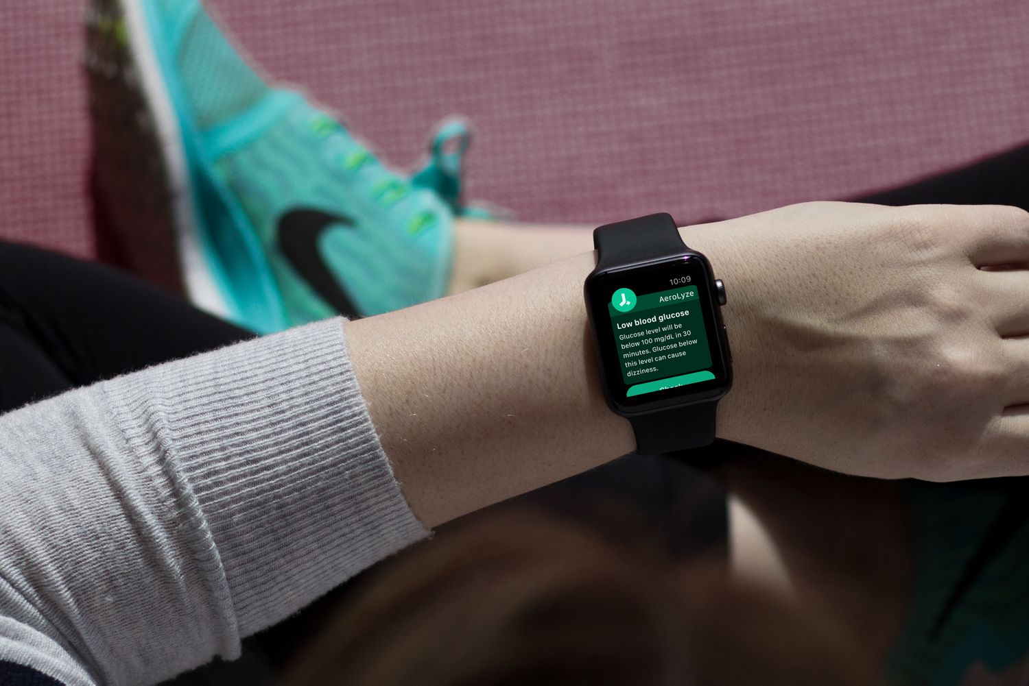 The AeroLyze glumcometer app being used on a smart watch. The AeroLyze glumcometer app being used on a smart watch.