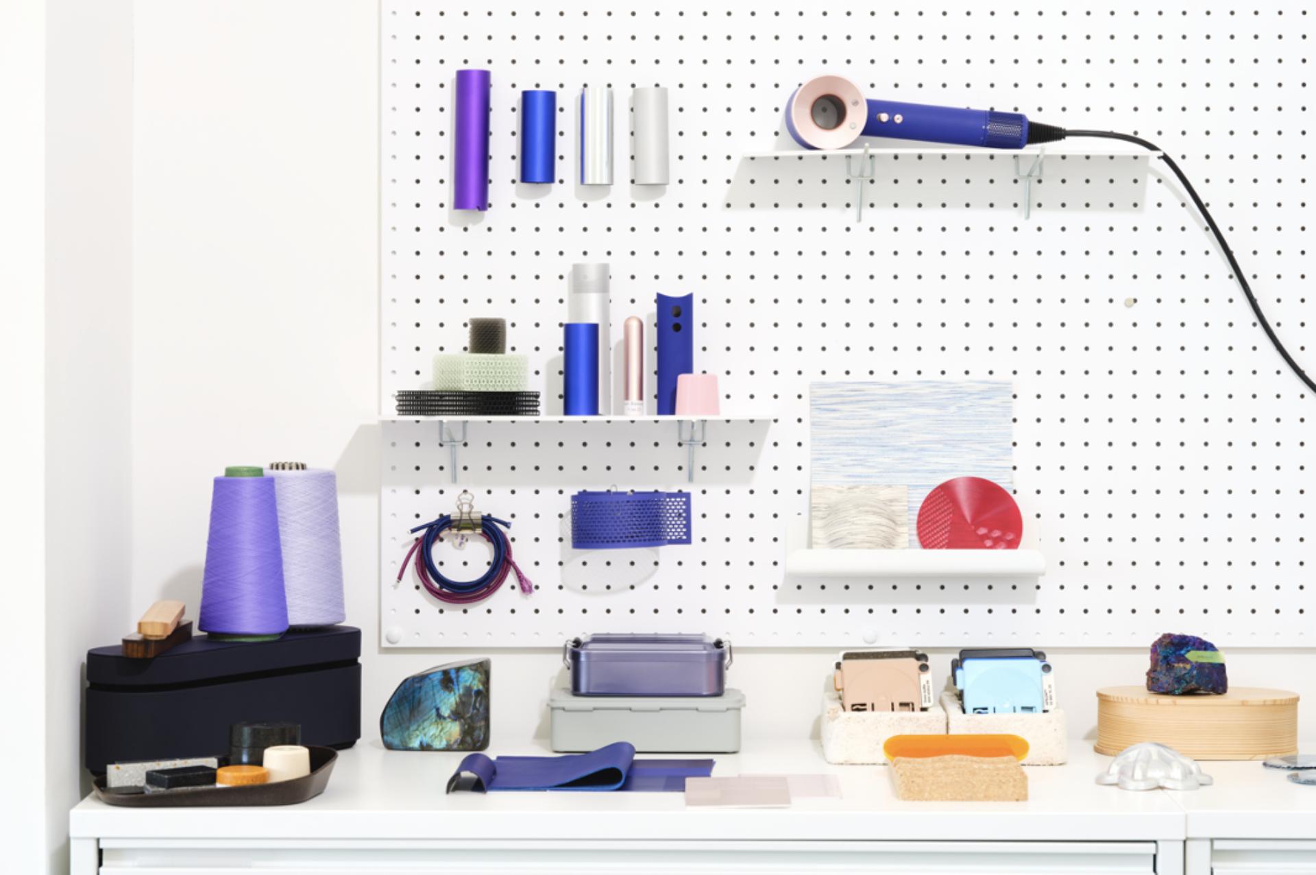 Colours, materials and finishes