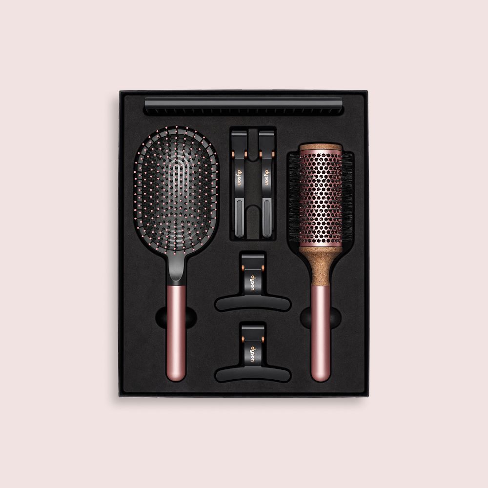  The Dyson Styling gift set.